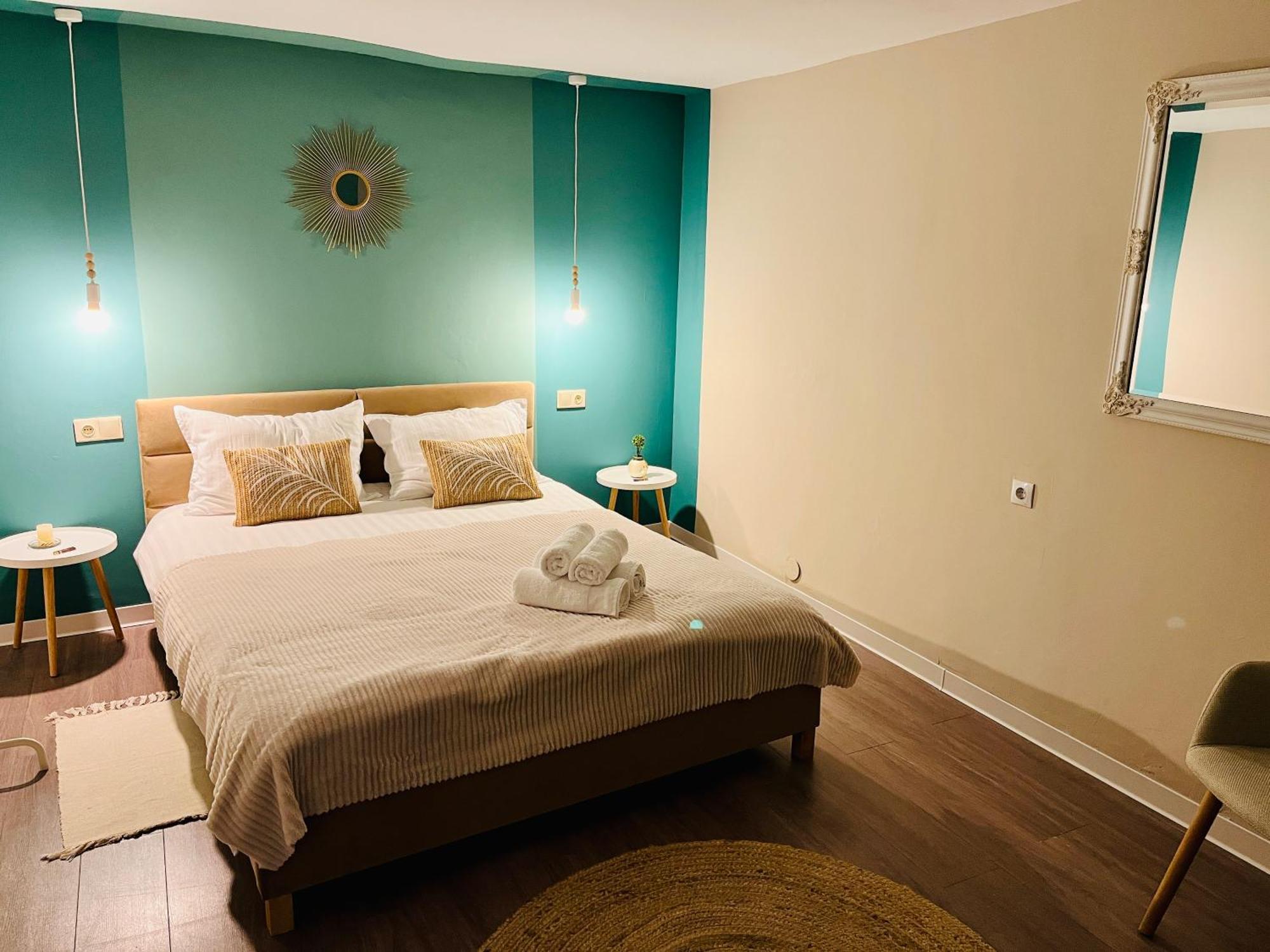 Moon And Sun Apartments Sibiu Bagian luar foto