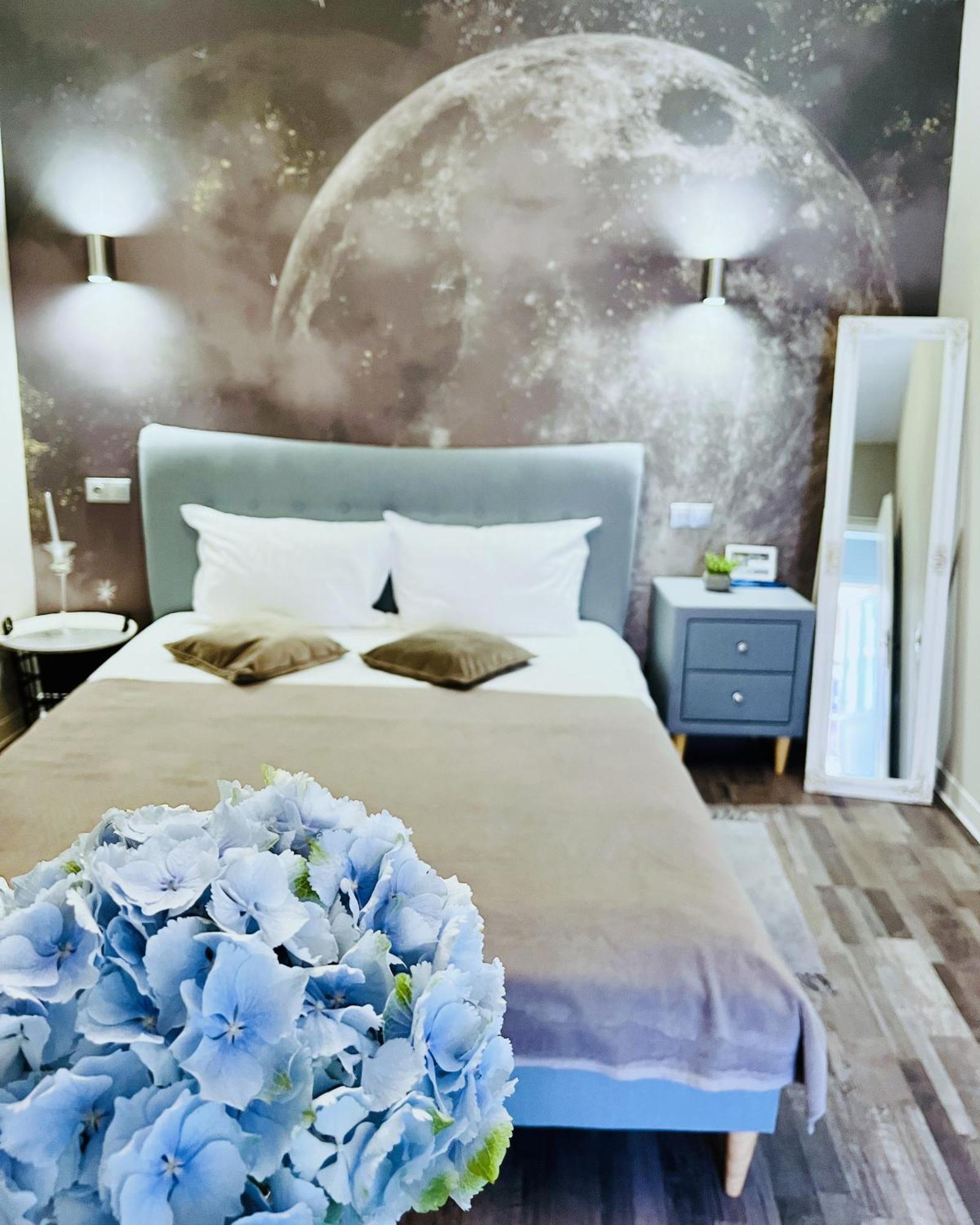 Moon And Sun Apartments Sibiu Bagian luar foto